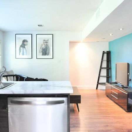 Cozy 1 Bd Suite Centrally Located North Vancouver Ngoại thất bức ảnh
