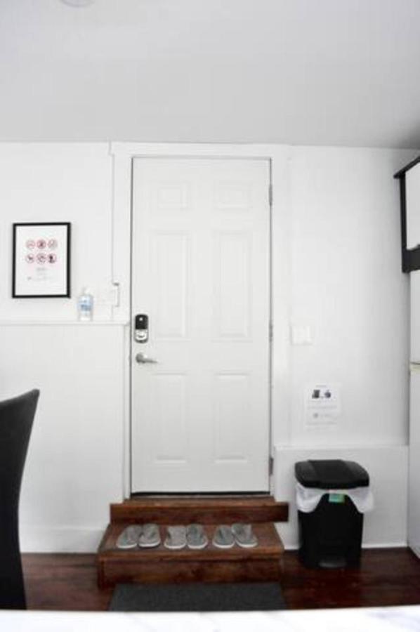 Cozy 1 Bd Suite Centrally Located North Vancouver Ngoại thất bức ảnh